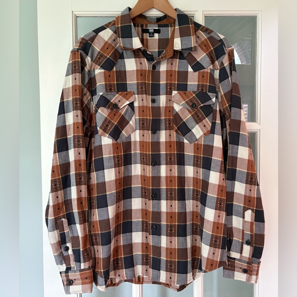 Frye Men's Jacquard Western Flannel Button Down Shirt size Medium 100% Cotton